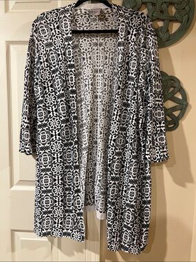 Chico's Cream and Black Patterned Open Cardigan